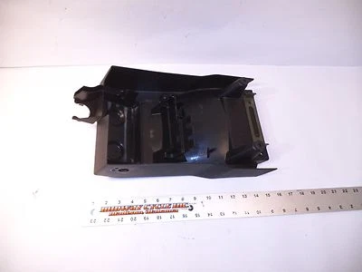 KAWASAKI ZX6RR NINJA ЗАДНЕЕ КРЫЛО АККУМУЛЯТОРНЫЙ ЛОТОК 35022-0015 ZX-6RR ZX 6RR jh - Изображение 1 из 4