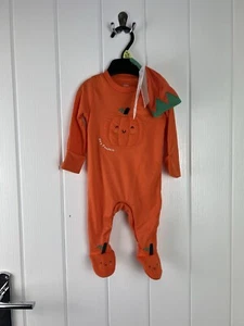 NWT Halloween Pumkin Sleepsuit & Hat Set 0-1 Months - Picture 1 of 5