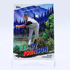 2023 Topps x Bob Ross Alegría del Béisbol Randy Johnson Pintando las Esquinas #PC-5 - Imagen 1 de 2