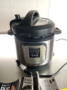 Pentola a pressione Instant Pot 112-0170-01 - 6Qt Duo - Argento - Foto 1 di 10