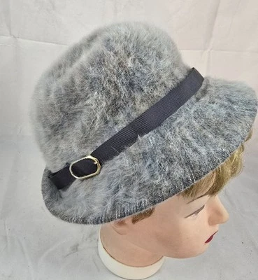 Sombrero cubo Fedora de piel gris diseño Kangol con hebilla Inglaterra Foto 1 de 4