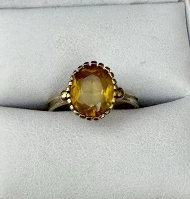 Anillo de diamantes citrinos de oro amarillo de 10kt, talla 6 Foto 1 de 3