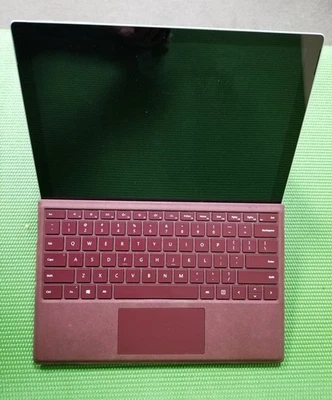 ЛОТ ИЗ 3 твердотельных накопителей Surface Pro 5 12 дюймов i5-7300u 8 ГБ 2,6 ГГц 128/256 ГБ - Изображение 1 из 4