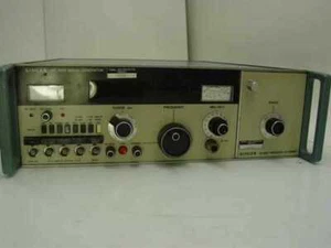 Singer SG-1000 Signal Generator with SG-1001 Frequency Extender - As Is - Picture 1 of 4