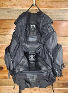 Mochila Oakley Tactical Field Gear negra edición estándar - Imagen 1 de 19