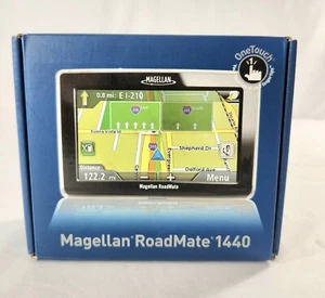 Magellan RoadMate 1440 Auto GPS 4.3-Inch Navigator Bundle Original Box - Picture 1 of 14