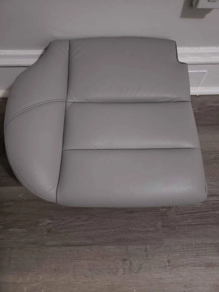 Cojín inferior asiento trasero derecho Volvo S40 2008 2009 2010 2011 OEM Foto 1 de 1