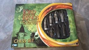 The Lord Of The Rings Chess Set - Picture 1 of 1