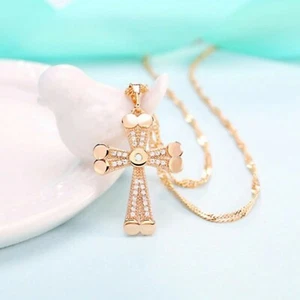 Collier pendentif croix pour femme plaqué or zircon cubique catholique jésus - Foto 1 di 4