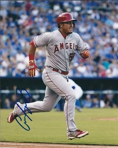 AUTOGRAPHED CARLOS PEREZ 8X10 Los Angeles Angels Photo W/COA  - Picture 1 of 1