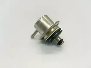 PEUGEOT CITROEN Fuel Pressure Regulator 9629690880 1985.08 RPM36(250KPA) MARELLI - Picture 1 of 4
