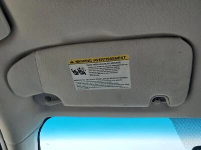 Parasol LH (lado del conductor)(iluminado)(gris) 2006-2009 Mercury Milan Foto 1 de 4