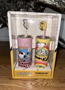 ¡NUEVO! Juego de caja de regalo de 2 vasos PEANUTS SNOOPY AND WOODSTOCK "FEELING GROOVY" 20 oz - Imagen 1 de 3