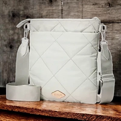 Bandolera plana MZ WALLACE Madison, escarcha - nueva con etiquetas - bolsillos: 6 interiores y 2 exteriores Foto 1 de 4