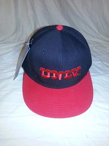 UNLV RUNNIN' REBELS RETRO NEW ERA Pro Modell ANGEPASSTE MÜTZE GRÖSSE 7 NCAA Kappe SCHWARZ NEU MIT ETIKETT - Bild 1 von 4