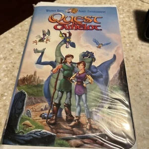 Quest for Camelot (VHS 1998 Clamshell) Animation Children's Movie Cartoon - Picture 1 of 3