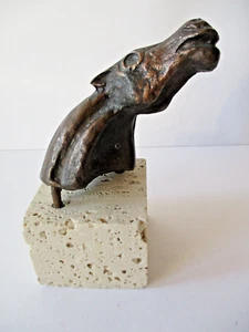 Bruno Cassinari scultura testa di cavallo in bronzo dorato e base in travertino - Foto 1 di 10