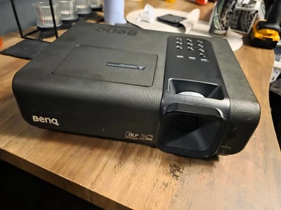 BenQ MP724 Projector - Fully Working - Image 1 of 3