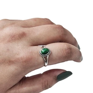NATURAL MALACHITE GENUINE BIRTHSTONE 925 STERLING SILVER CHRISTMAS WOMENS RING - Picture 1 of 9