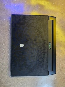 Alienware m15 R2 - 15.6" FHD, Intel i9 9th Gen, 16GB RAM, 1TB SSD, RTX 2070 MaxQ - Picture 1 of 3