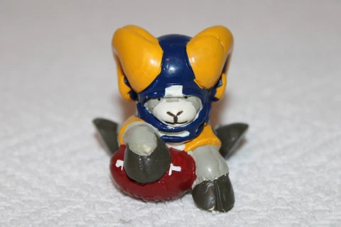 Vintage 1983 NFL Huddles Los Angeles Rams 2" PVC Mascot Figure Cover