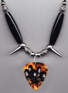 Black Veil Brides Set the World on Fire doppelseitiges Gitarren-Plektrum Halskette - Bild 1 von 3