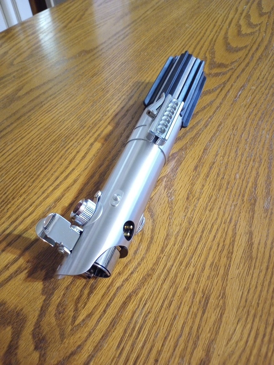 Master Replicas Star Wars Lightsaber & Weapon Replicas for Master Replicas Star Wars Lightsaber & Weapon Replicas for