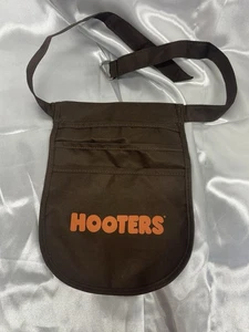 Hooters Kellnerin Uniform Schürze/Geldbeutel Eule Logo, Hooters Nostalgie VINTAGE - Bild 1 von 5