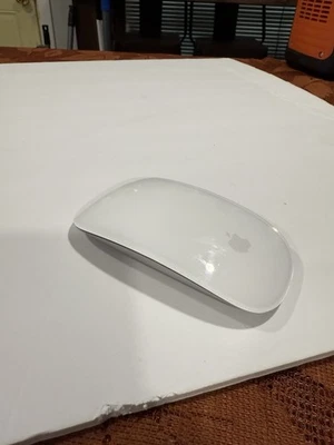 Apple Magic Mouse Model A1657 White TESTED - Image 1 of 4