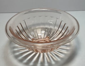Vintage rosa Federal Glas gerippt Rührschüssel gerollter Rand quadratischer Boden 6,5" - Bild 1 von 5