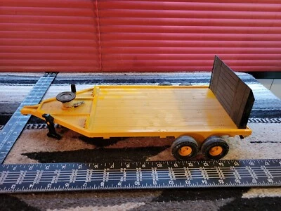 ERTL Transport Trailer w/ Winch Jack And Ramp 1/16 Diecast Replica Collectible - Image 1 of 4