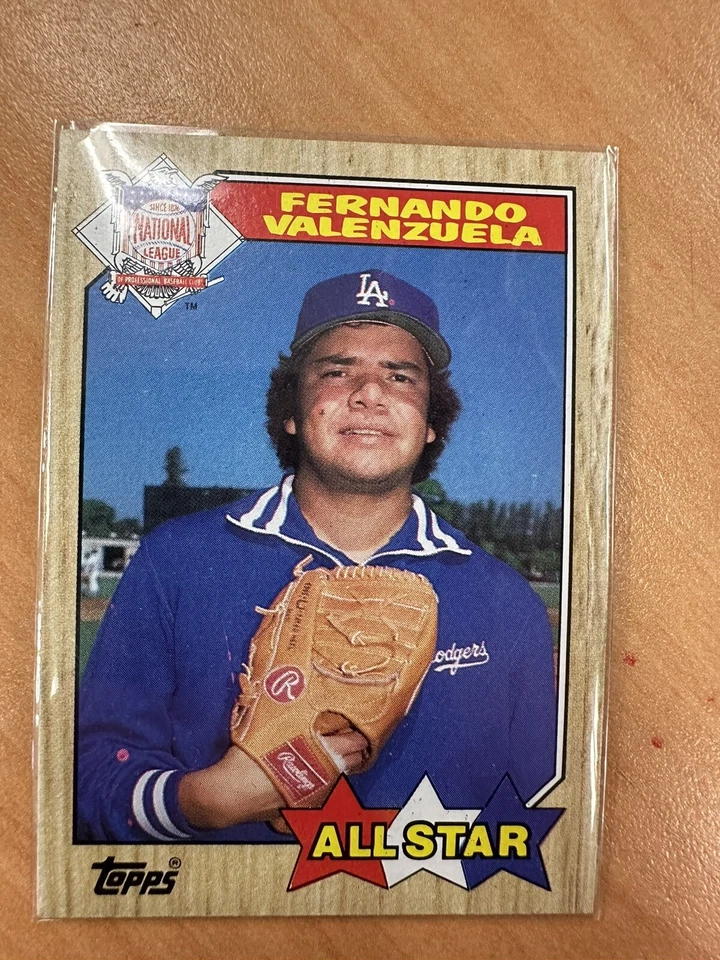 1987 Topps All Star Fernando Valenzuela #604..error card - Image 1 of 4