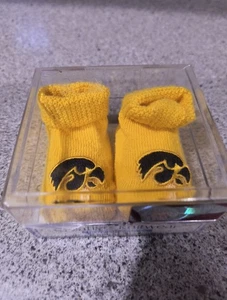 Medias botines dorados para bebé Iowa Hawkeyes - Imagen 1 de 8