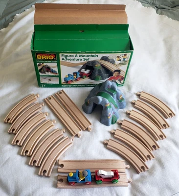 De colección 1999 BRIO Ferrocarril de Madera 21 piezas Juego COMPLETO FIGURA 8 AVENTURA DE MONTAÑA Raro Foto 1 de 4