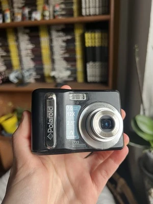 Polaroid i733  fotocamera Funzionante - Immagine 1 di 4