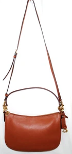 Bandolera convertible Coach Chelsea de cuero granulado con asa superior - Imagen 1 de 9