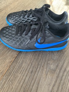 childrens football boots size 13