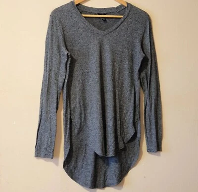 Rue 21 женщин M серый v-образным вырезом легкий свитер с длинным рукавом высоты низкий #p21 + 92 - Изображение 1 из 4