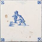 Belle tuile bleue hollandaise Delft, jeu d'enfant, jeu de billes 18ème siècle.