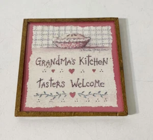 Grandma's Kitchen Tasters Welcome Magnet Linda Grayson Refrigerator - Picture 1 of 3