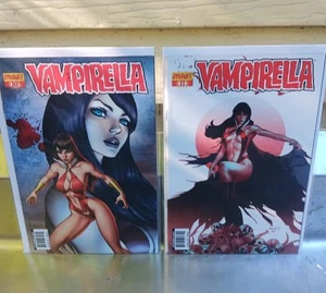 Vampirella 2010 Dynamite Comics, Lot, #'s 2, 8, 9, 10, 11, 31, 32, 33 - Picture 1 of 3