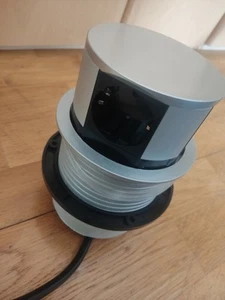 Einbau 3 x Steckdosen Turm 2 x Usb - Bild 1 von 4