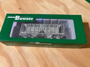 HO Scale - (Bowser)43252 70-Ton 2-Bay Covered Hopper "Central Georgia" #1345 NIB - Picture 1 of 2