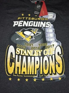 Neu mit Etikett Mitchell & Ness Pittsburgh Penguins Stanley Cup Champions Cup Chase Größe SM - Bild 1 von 4