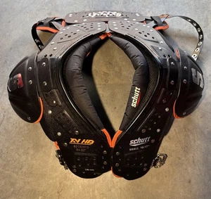 "Almohadillas de hombro Schutt XV HD VARSITY Skill multiusos talla pequeña 16-17"" 34-36"" en muy buena condición" - Imagen 1 de 10