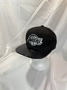 Cappello da uomo nero Mamba Los Angeles Lakers Snapback Hook Mitchell & Ness berretto USA - Foto 1 di 9