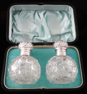 Antikes Paar Sterling Silber Duftflaschen aus geschliffenem Glas, John Grinsell & Sons 1890 - Bild 1 von 12