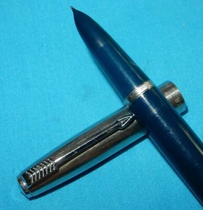 VINTAGE 1950'S PARKER 21 FOUNTAIN PEN BLUE & STEEL CAP - SMOOTH FINE NIB - Picture 1 of 8