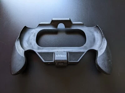 Nyko Power Grip for PS Vita Slim 2000 - Buone condizioni - Immagine 1 di 2