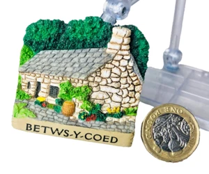 Fridge Magnet Betws Y Coed Vintage ra - Picture 1 of 3